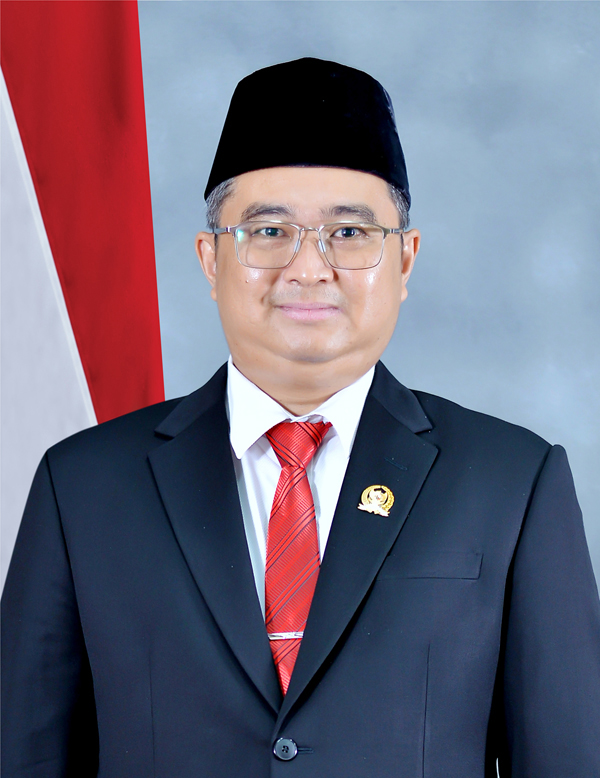 Dr. TUBAGUS LUKMANUL HAKIM