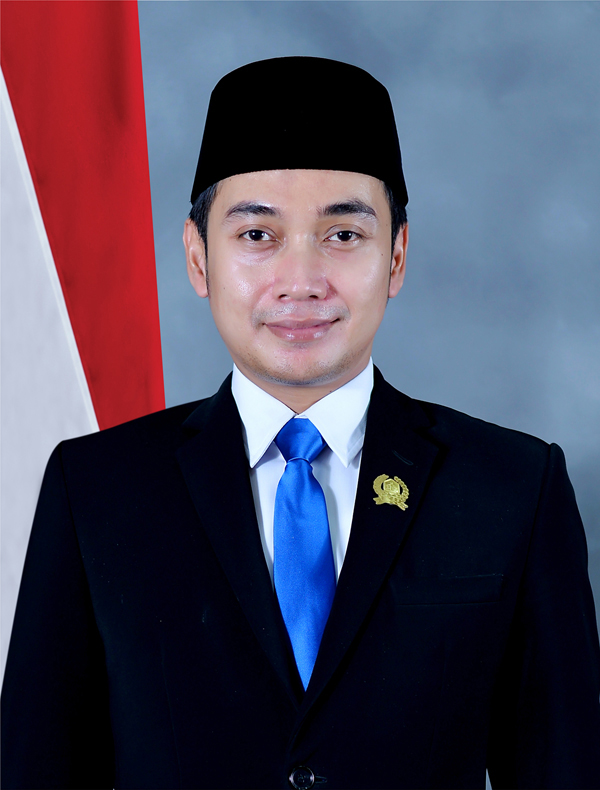 RIKI RIZKI