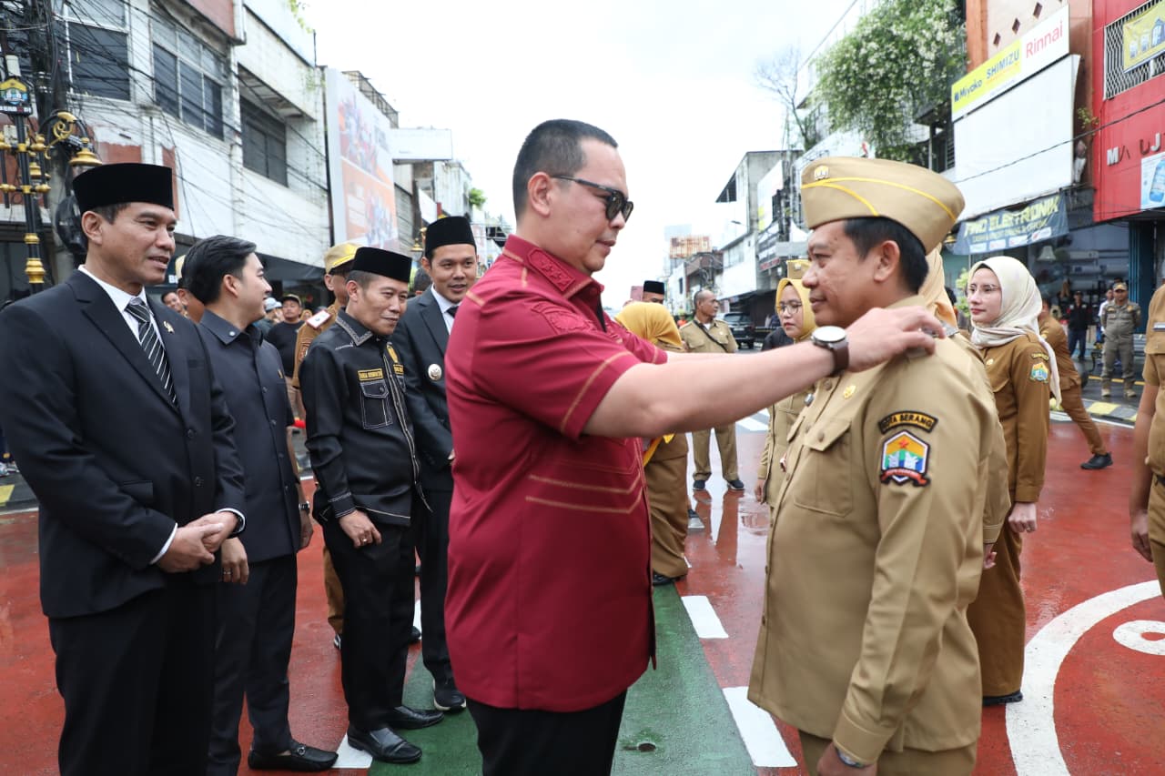 PELANTIKAN PEJABAT TINGGI PRATAMA DAN ADMINISTRATOR KOTA SERANG