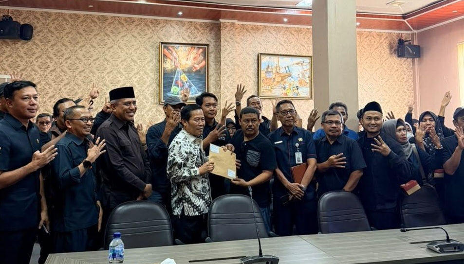 Komite Penyelamat SMPN 4 Kota Serang Sampaikan Aspirasi Penolakan Relokasi kepada DPRD